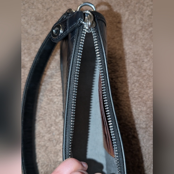 Black Croc-Embossed Coach Swinger 20 Shoulder Bag - Picture 8 of 11